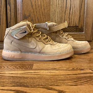 Nike Midtop Air Force 1 Flax